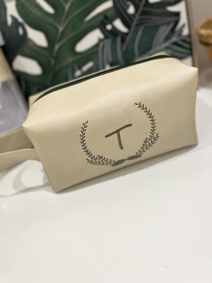 Necessaire Box Bordada