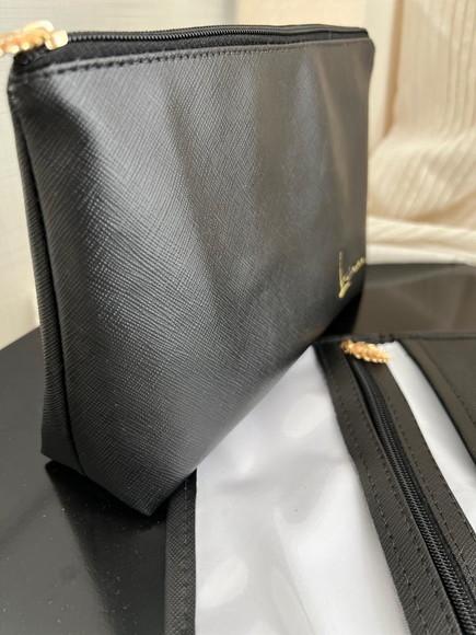 Porta Escova de Dente e Necessaire Bordada