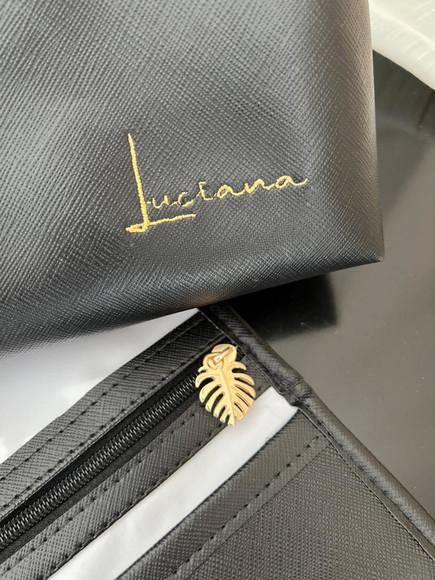 Porta Escova de Dente e Necessaire Bordada