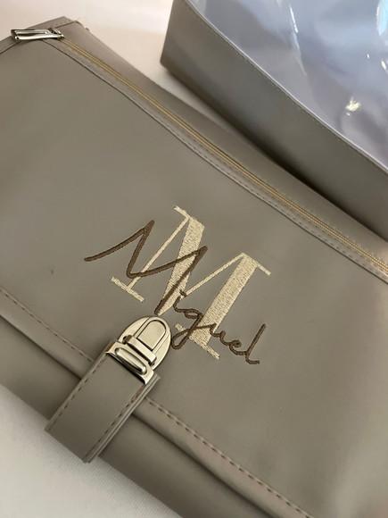 Trocador e Necessaire Hora do Banho Bordados