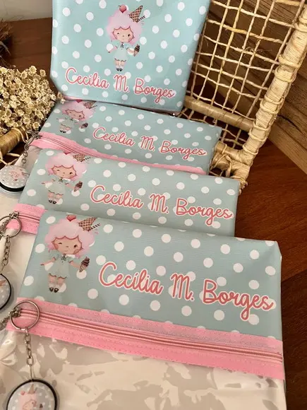 Kit Escolar - Saquinhos de Roupas