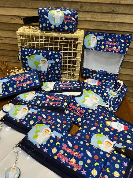 Kit Escolar Astronauta