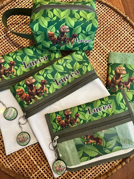Kit Escolar Dinossauro