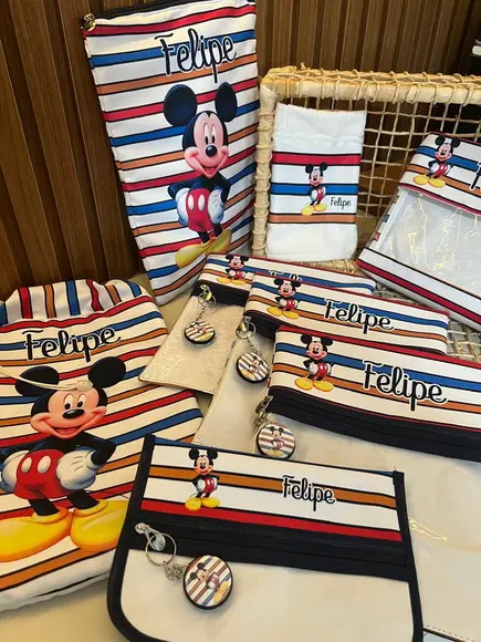 Kit Escolar Mickey .