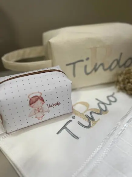 Necessaire Bordada Padrinhos de Batizado