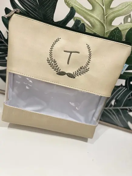 Necessaire Hora do Banho Bordada