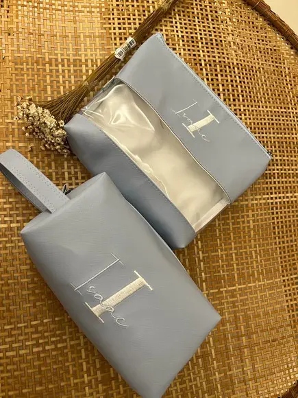 Necessaire Hora do Banho Bordada e Necessaire Box Bordada