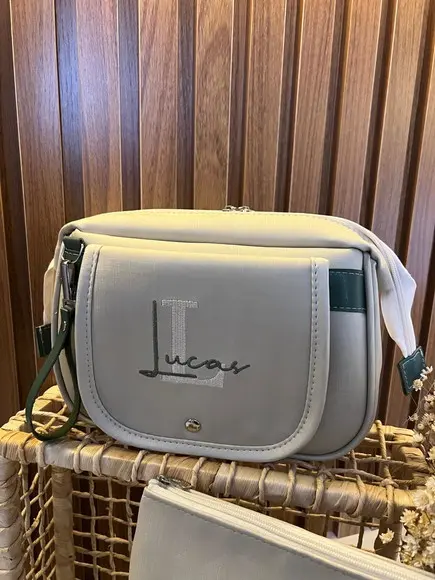 Necessaire Porta Lenços Umedecidos e Hora do Banho Kit