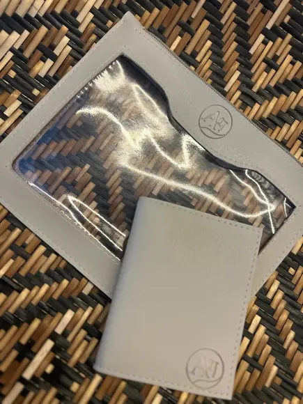 Necessaire Slim e Porta Cartões.
