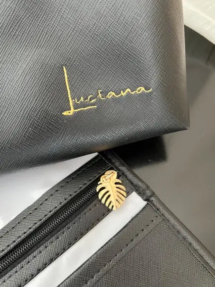 Porta Escova de Dente e Necessaire Bordada