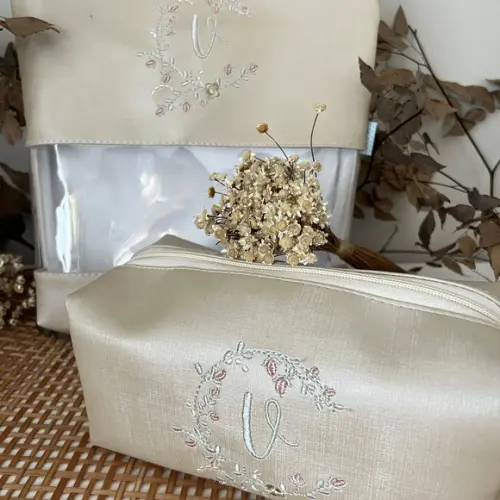 Saquinho de Trocas e Kit de Necessaire