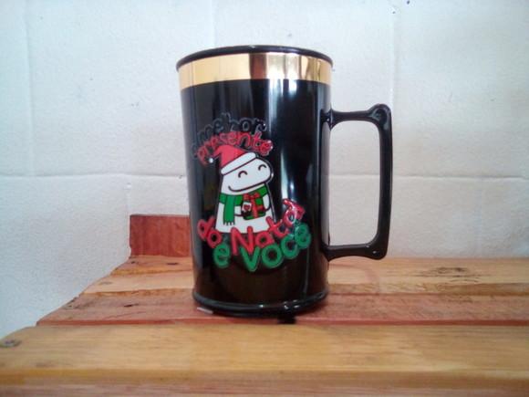 Caneca Acrílica Preta c/ Borda Dourada Personalizada