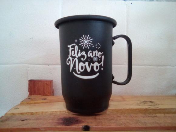 Caneca de Aluminio Preta Personalizada