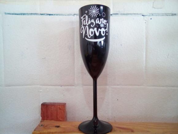 Taça de Champanhe Preta Personalizada