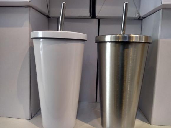 Twister de Inox Prata Térmico com Tampa e Canudo