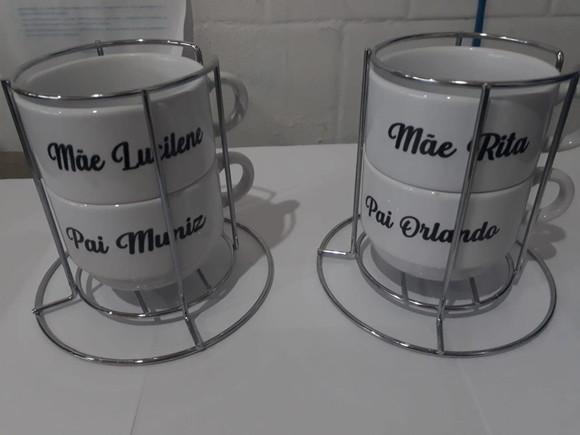 Torre com 02 Canecas
