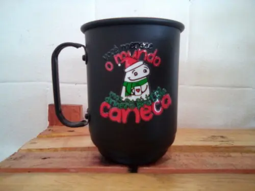 Caneca de Aluminio Preta Personalizada