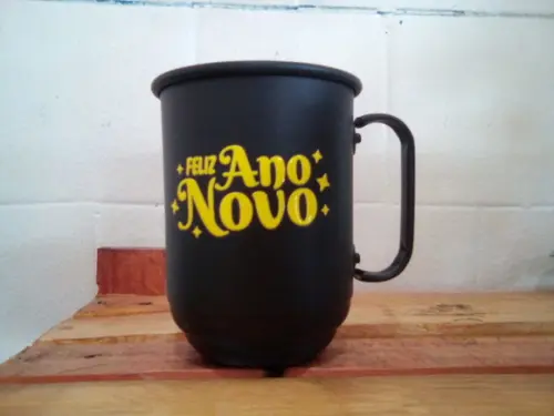 Caneca de Aluminio Preta Personalizada
