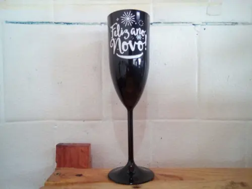 Taça de Champanhe Preta Personalizada