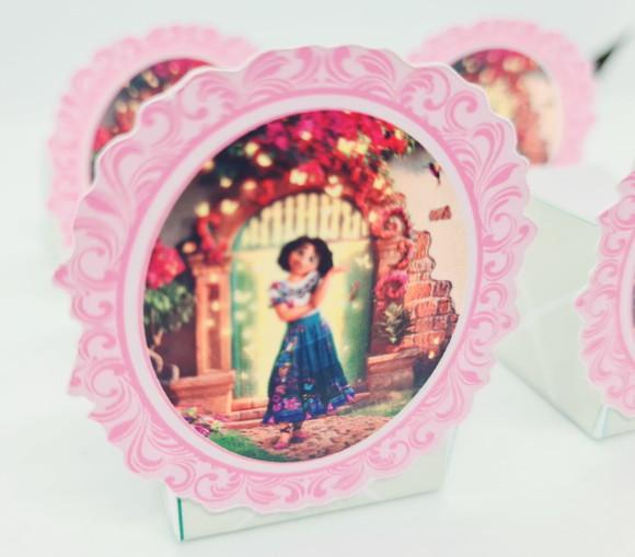 Forminha para Doces Encanto Disney Rosa