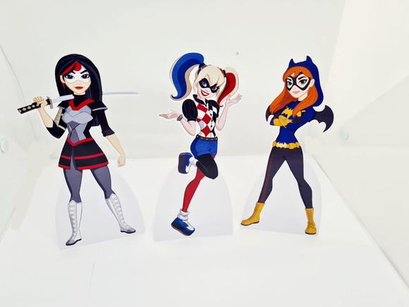 Kit Display Mesa Dc Superhero Girls