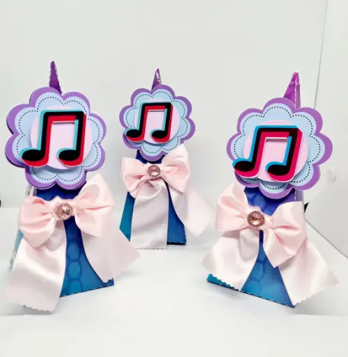 Caixa Cone Especial Tik Tok