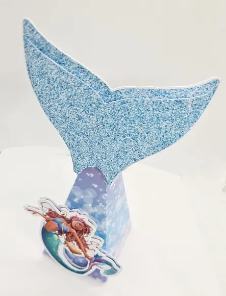 Caixa Cone Pequena Sereia 2023