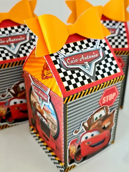Caixa Milk Carros - Mcqueen