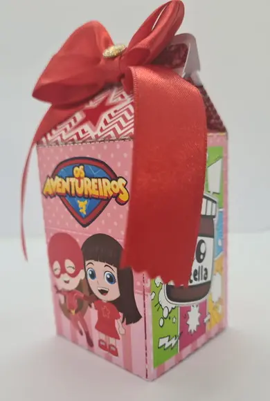 Caixa Milk os Aventureiros - Aventureira Vermelha