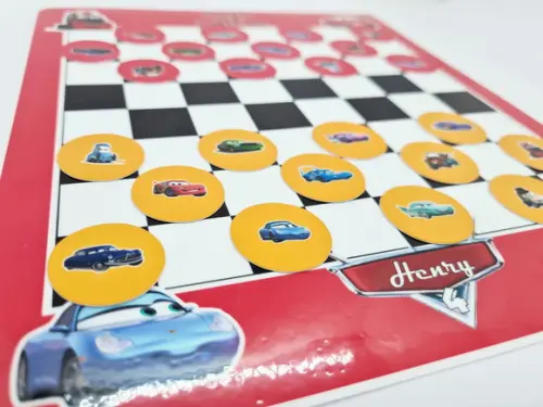 Jogo de Damas Carros Mcqueen