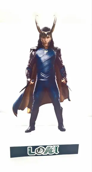 Kit Display de Mesa Loki