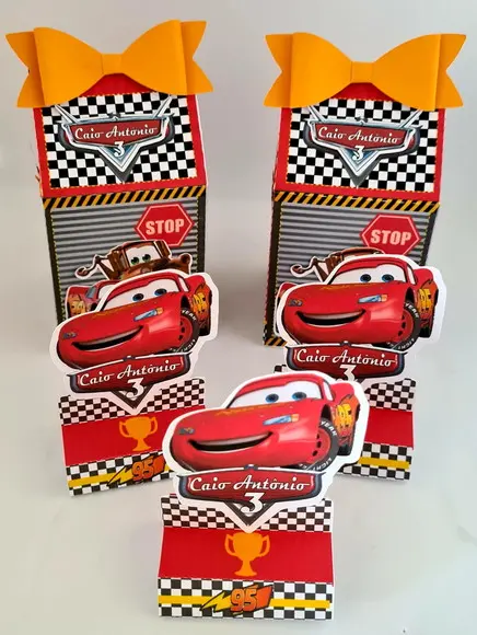 Kit Lembrancinhas Carros - Relâmpago Mcqueen (milk)