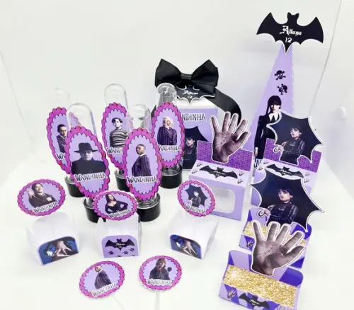 Kit Lembrancinhas Wandinha Addams