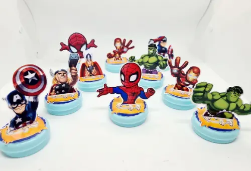 Latinha Acrílica os Vingadores