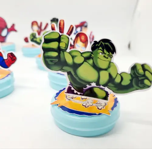 Latinha Acrílica os Vingadores