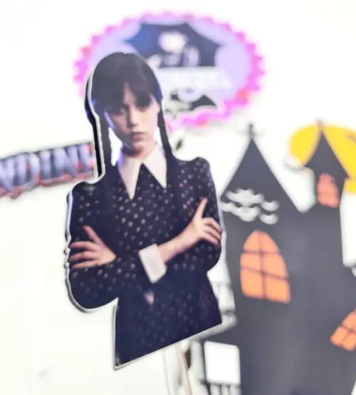 Topo de Bolo Wandinha Addams