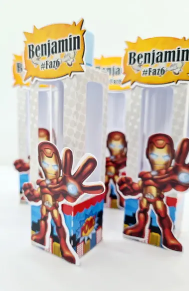 Tubetes com Caixinha os Vingadores