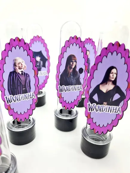 Tubetes Wandinha Addams
