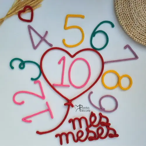Kit Mesversário Completo em Tricotin - Coração