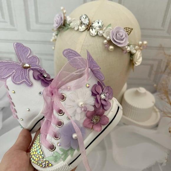 Kit Tiara e Tênis Botinha Personalizado Jardim Flores