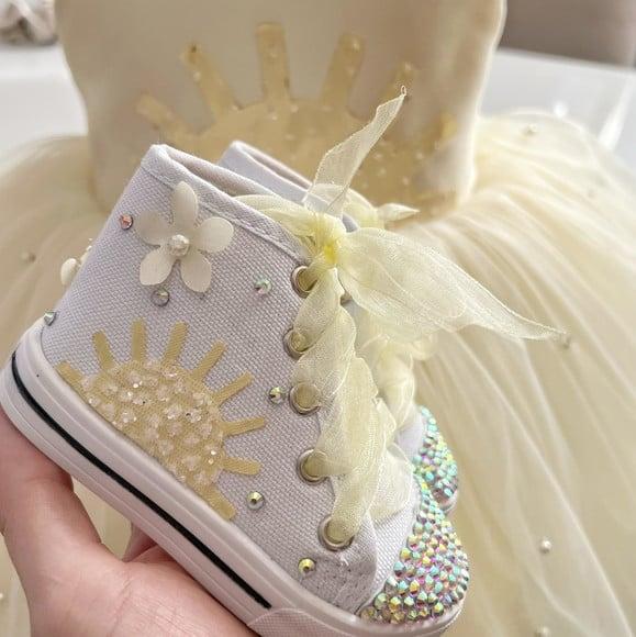Tênis Infantil Personalizado com Bordado Sol