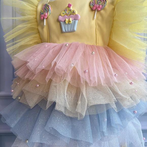 Vestido Confeitaria, Doceria + Tênis