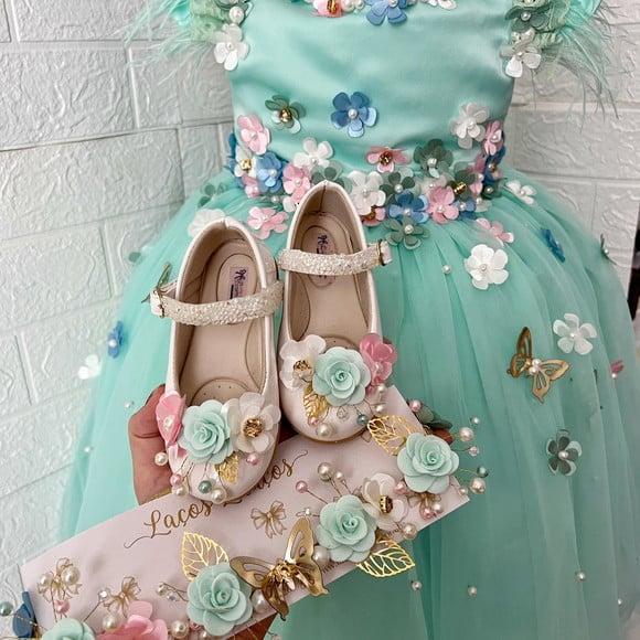 Vestido Jardim Encantado + Tiara Luxo + Sapato Luxo