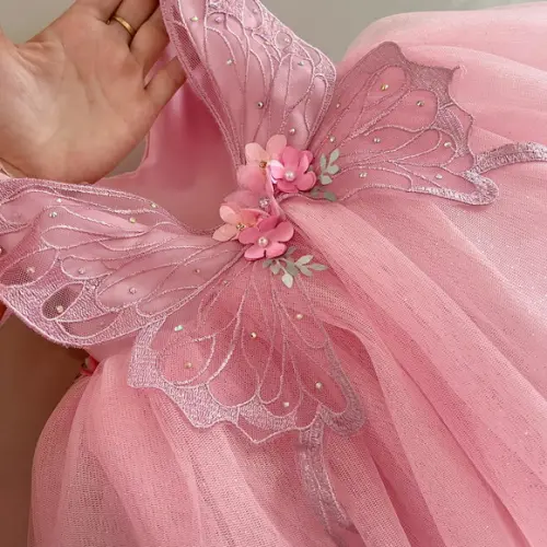 Delicado, Mágico e Absolutamente Encantador, Este Vestido In