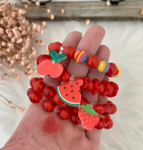 Kit Pulseira Infantil Colorida Vemelho Frutinhas
