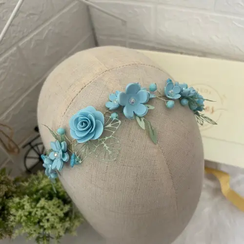 Tiara Flores Azul