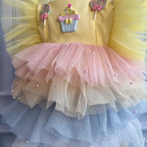 Vestido Confeitaria, Doceria + Tênis