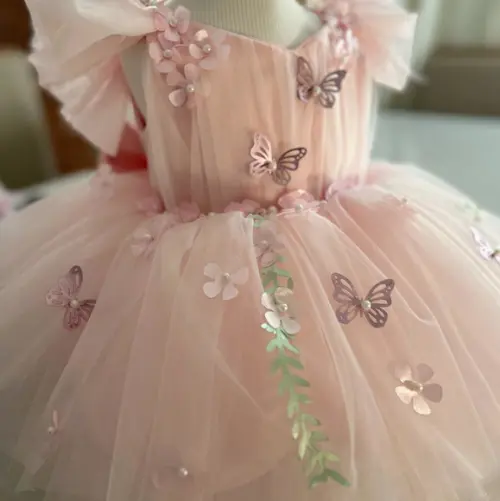 Vestido Infantil Luxo Rosa com Borboletas 3d e Laço ? Festa