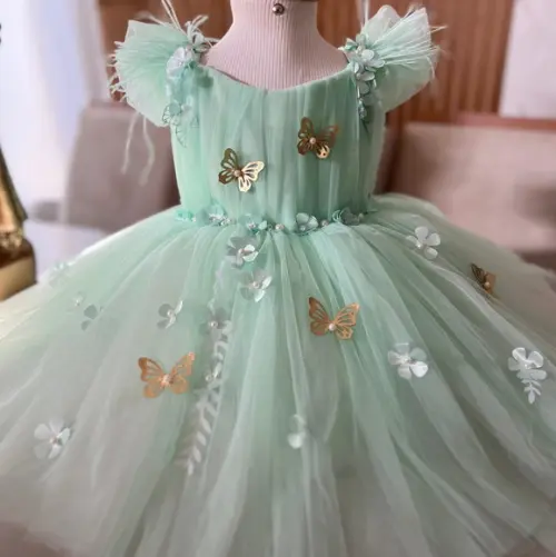 Vestido Infantil Luxo Verde Água com Borboletas Douradas ? F