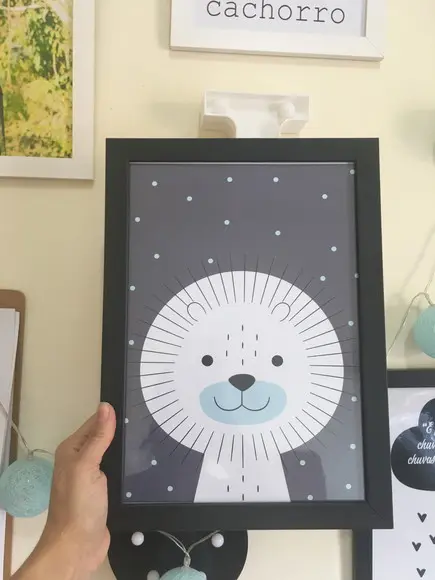 Quadro Infantil Leão Escandinavo e Versículo A4